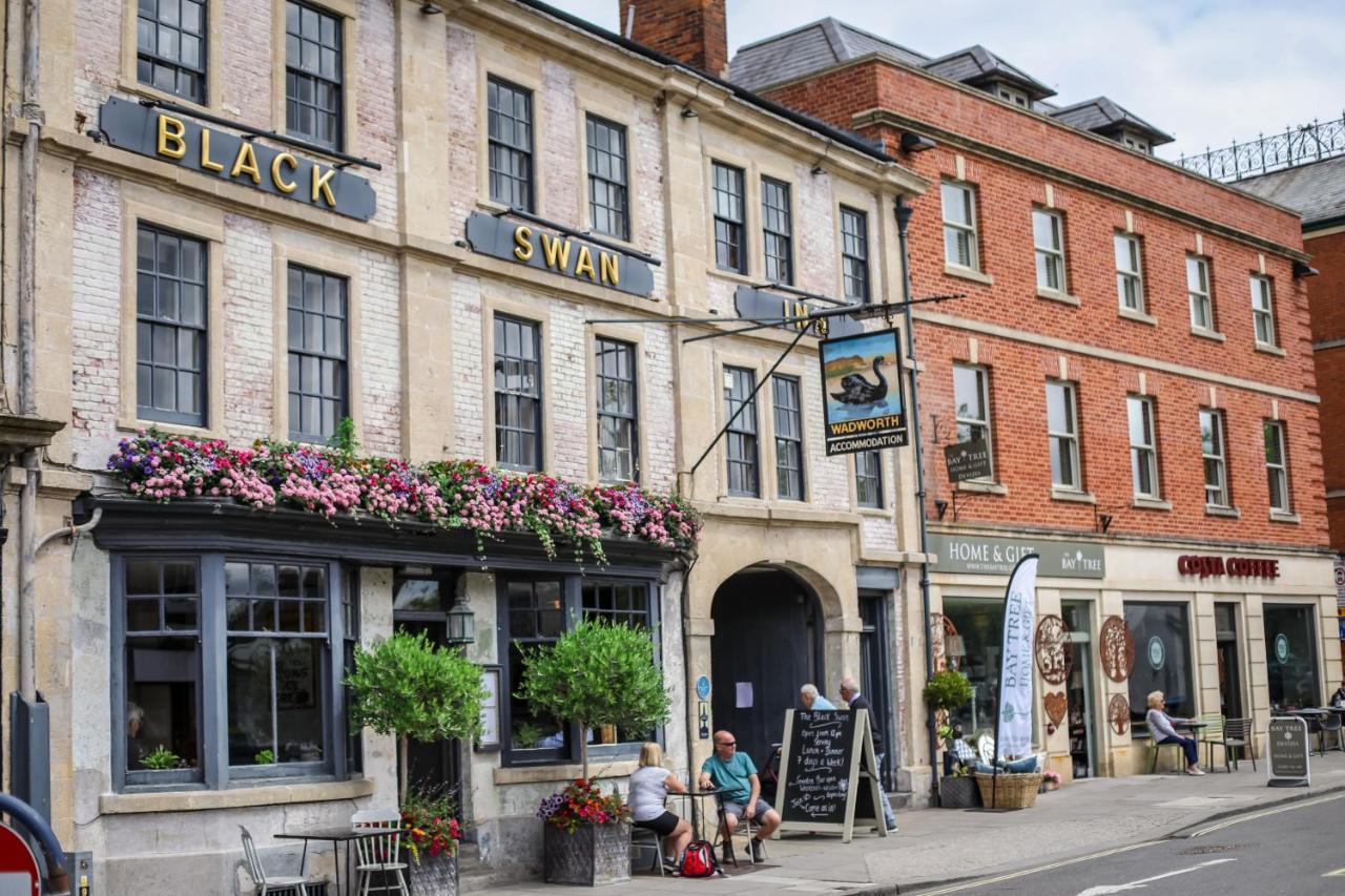 The Black Swan Inn Devizes Exterior photo